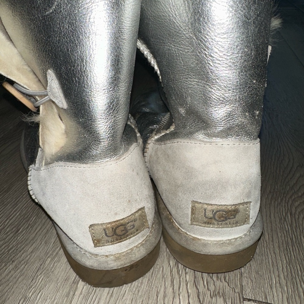 Ugg Bailey Button Metallic Silver Boot Women Sz 7… - image 8